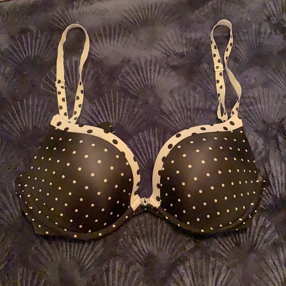 Polka dot Victoria’s Secret campus push up